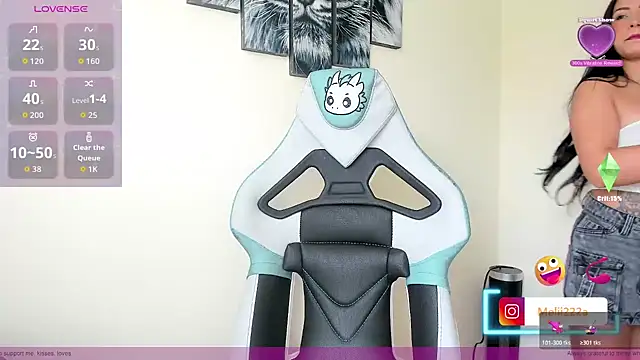 Snapshot of missycanoo chatting on 11.05.25 missycanoo online show from 11.05.25