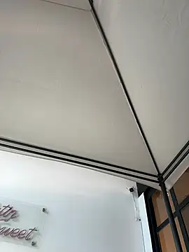 Annie LS online show from 02.15.25
