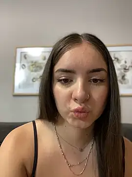 imlindapink online show from 01.14.25