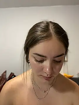 imlindapink online show from 01.16.25