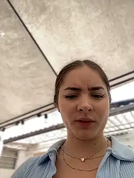 imlindapink online show from 01.21.25