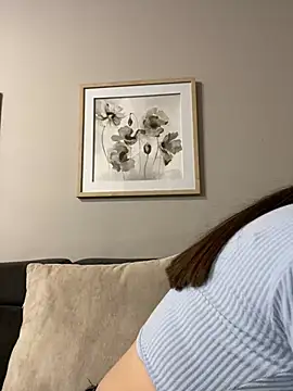 imlindapink online show from 01.21.25