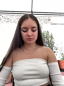 imlindapink online show from 01.25.25