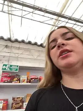 imlindapink online show from 04.15.26