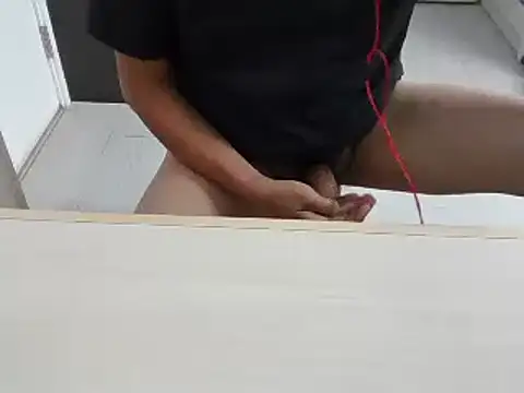 XiaoGuoGuo284512 online show from 12.21.24