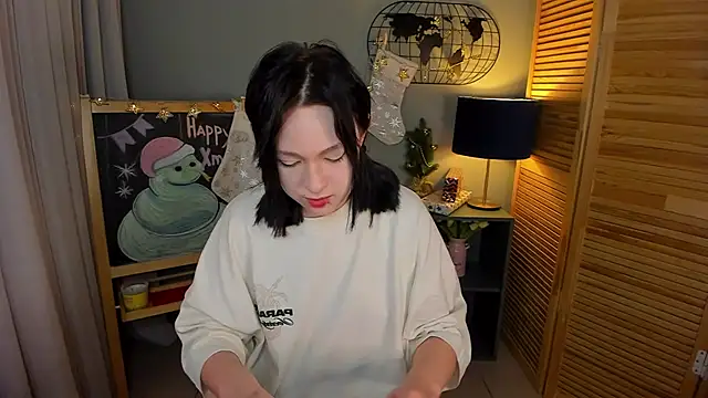 fiamoory online show from 01.04.25