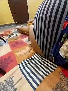 Radhikadavi879 online show from 12.09.24