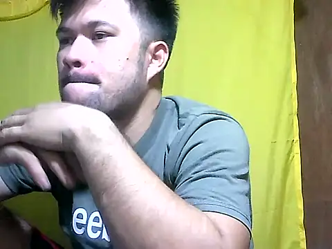 Snapshot of HairyHottestpinoyHandsome chatting on 07.09.26 HairyHottestpinoyHandsome online show from 07.09.26