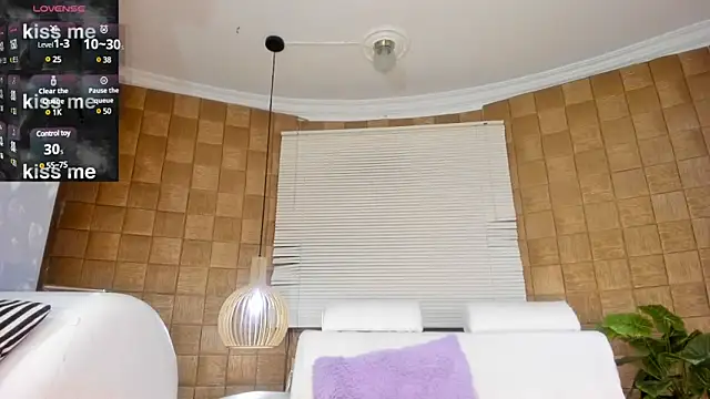 TOWERS21  online show from 01.18.25