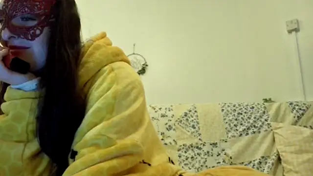 Snapshot of LexiSnowUK chatting on 12.01.25 LexiSnowUK online show from 12.01.25