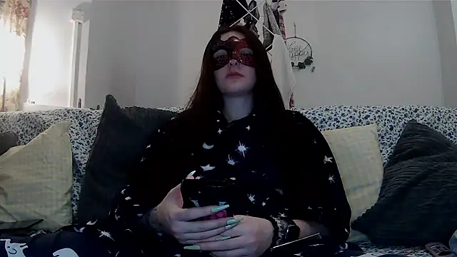 Snapshot of LexiSnowUK chatting on 01.13.26 LexiSnowUK online show from 01.13.26