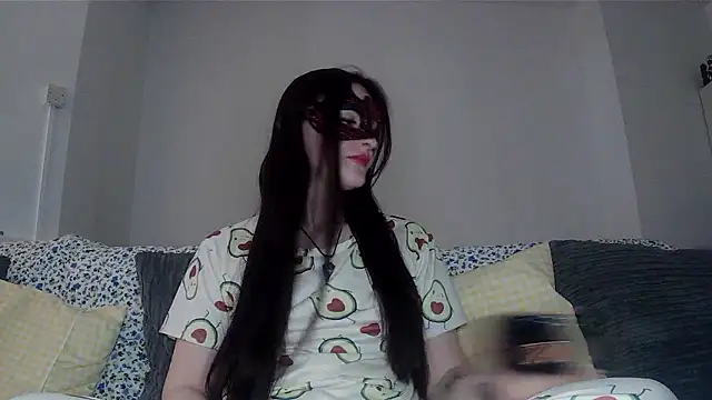 Snapshot of LexiSnowUK chatting on 01.19.26 LexiSnowUK online show from 01.19.26