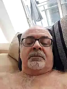 Snapshot of Satiro_Sevilla chatting on 10.06.25 Satiro Sevilla online show from 10.06.25