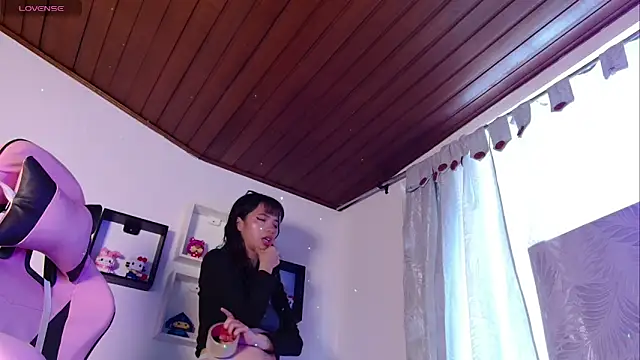 evie cloud online show from 12.20.25