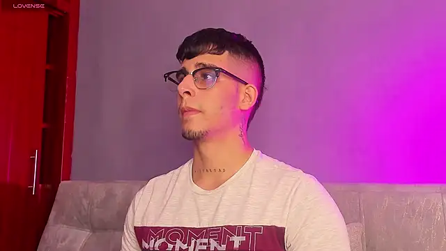 iamcamiloo  online show from 01.13.25