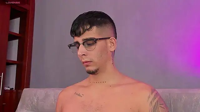 iamcamiloo  online show from 01.13.25