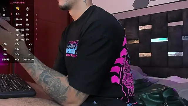 iamcamiloo  online show from 02.08.25