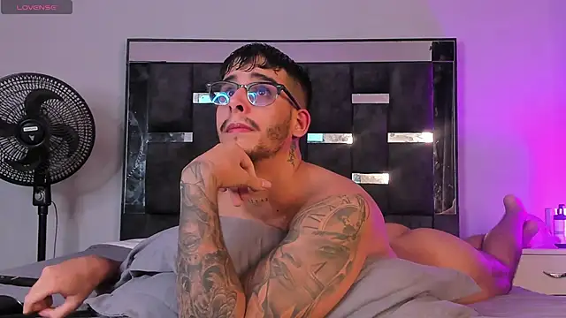 iamcamiloo  online show from 02.28.25