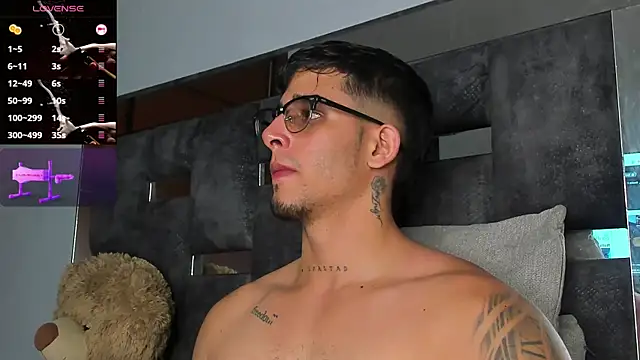 iamcamiloo  online show from 09.16.25