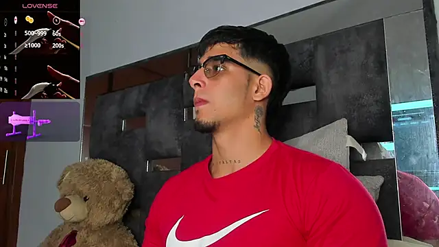 iamcamiloo  online show from 09.30.25