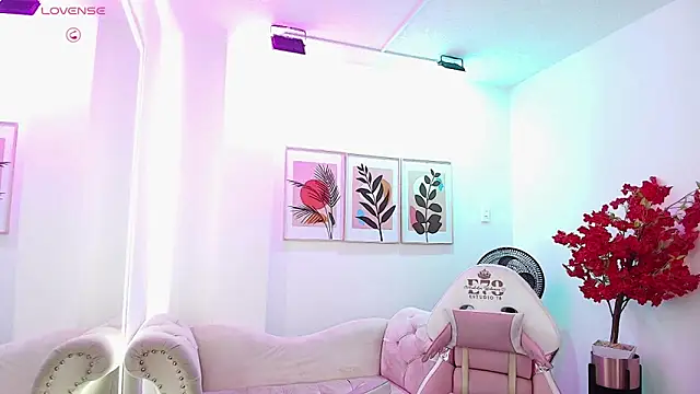 Ema louis  online show from 03.13.26