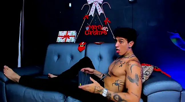 Snapshot of JUSTIN_FULLER1 chatting on 12.06.24 JUSTIN FULLER1 online show from 12.06.24