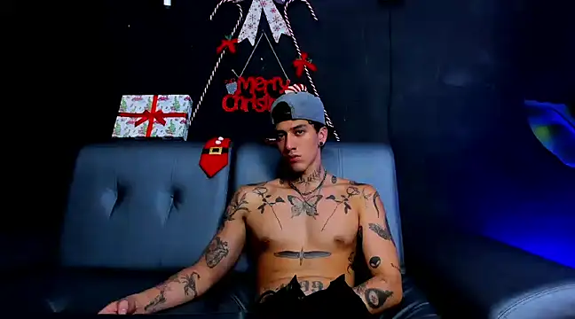 Snapshot of JUSTIN_FULLER1 chatting on 12.07.24 JUSTIN FULLER1 online show from 12.07.24