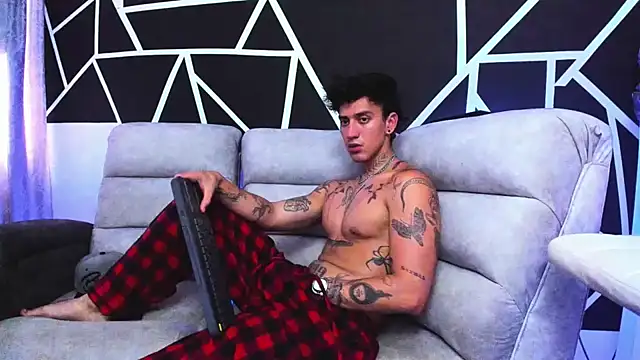 Snapshot of JUSTIN_FULLER1 chatting on 02.09.25 JUSTIN FULLER1 online show from 02.09.25