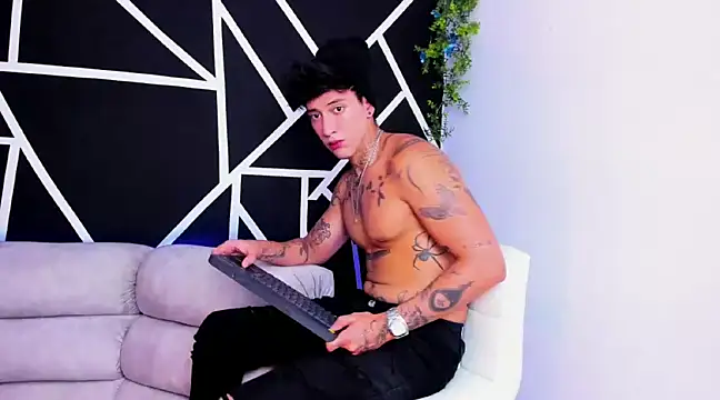 Snapshot of JUSTIN_FULLER1 chatting on 02.12.25 JUSTIN FULLER1 online show from 02.12.25