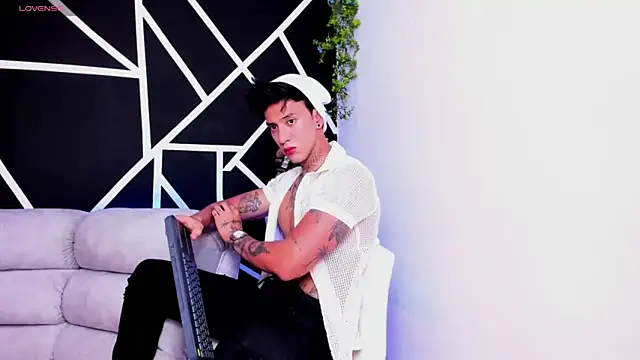 Snapshot of JUSTIN_FULLER1 chatting on 02.17.25 JUSTIN FULLER1 online show from 02.17.25