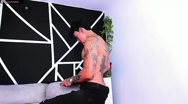 Snapshot of JUSTIN_FULLER1 chatting on 02.23.25 JUSTIN FULLER1 online show from 02.23.25