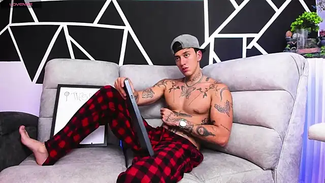 Snapshot of JUSTIN_FULLER1 chatting on 03.02.25 JUSTIN FULLER1 online show from 03.02.25