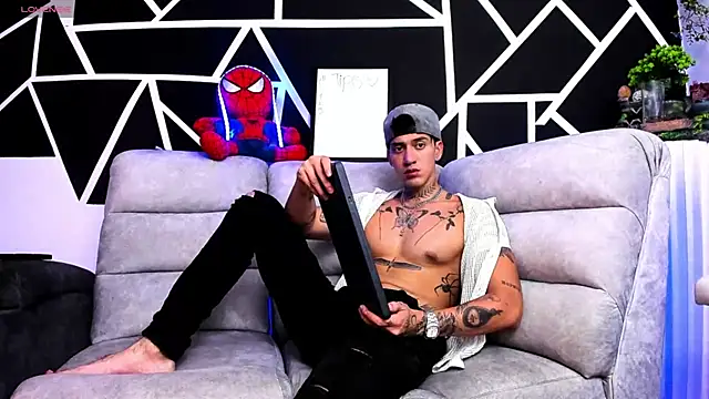 Snapshot of JUSTIN_FULLER1 chatting on 03.05.25 JUSTIN FULLER1 online show from 03.05.25