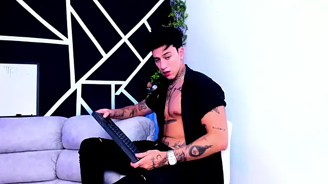 Snapshot of JUSTIN_FULLER1 chatting on 03.07.25 JUSTIN FULLER1 online show from 03.07.25