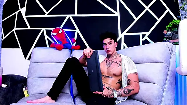 Snapshot of JUSTIN_FULLER1 chatting on 03.08.25 JUSTIN FULLER1 online show from 03.08.25