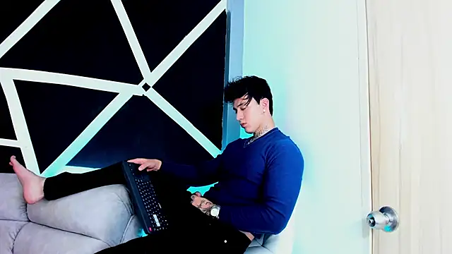 Snapshot of JUSTIN_FULLER1 chatting on 09.19.25 JUSTIN FULLER1 online show from 09.19.25