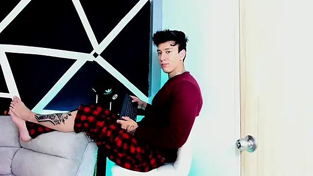 Snapshot of JUSTIN_FULLER1 chatting on 10.08.25 JUSTIN FULLER1 online show from 10.08.25