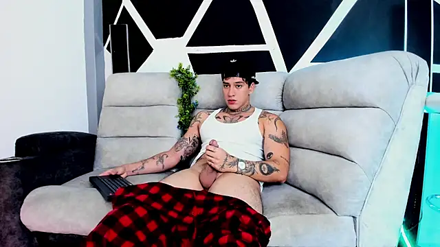 Snapshot of JUSTIN_FULLER1 chatting on 10.09.25 JUSTIN FULLER1 online show from 10.09.25