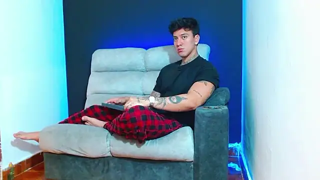 JUSTIN FULLER1 online show from 01.09.26