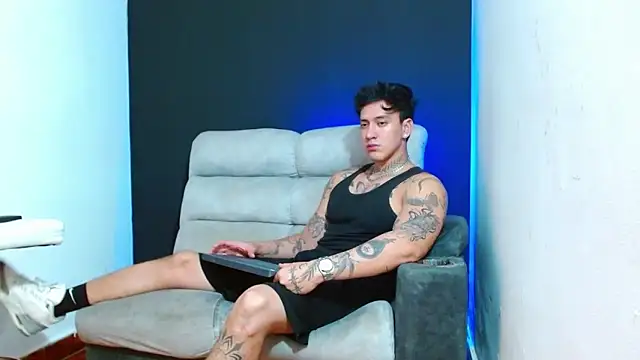 JUSTIN FULLER1 online show from 06.06.26