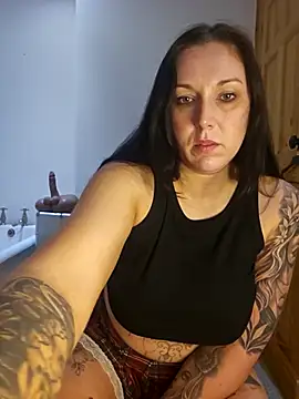 Meganroxtattoo online show from 09.19.25