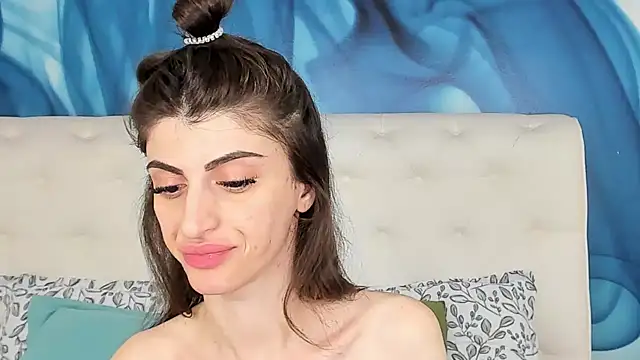 SkinnyDolly online show from 11.21.25