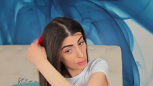 Snapshot of SkinnyDolly chatting on 03.08.26 SkinnyDolly online show from 03.08.26