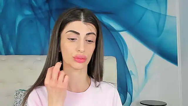 Snapshot of SkinnyDolly chatting on 03.13.26 SkinnyDolly online show from 03.13.26