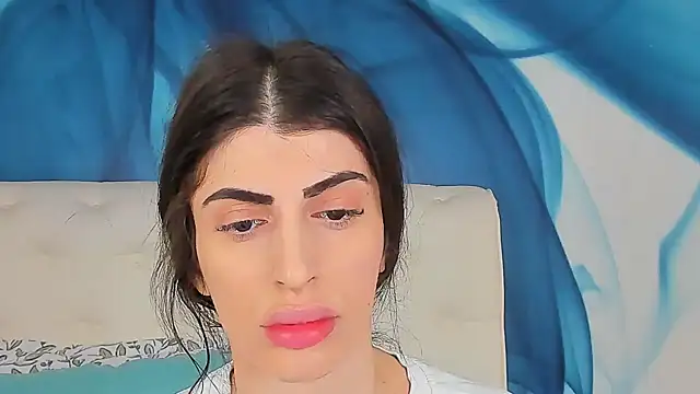 Snapshot of SkinnyDolly chatting on 03.23.26 SkinnyDolly online show from 03.23.26