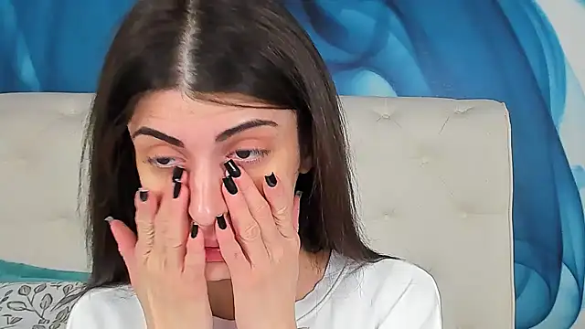 Snapshot of SkinnyDolly chatting on 03.24.26 SkinnyDolly online show from 03.24.26