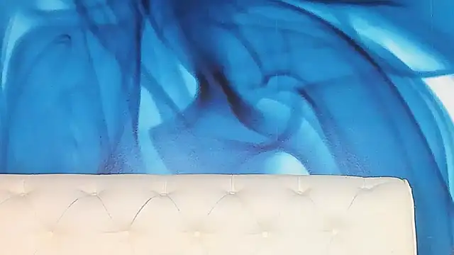 Snapshot of SkinnyDolly chatting on 04.07.26 SkinnyDolly online show from 04.07.26