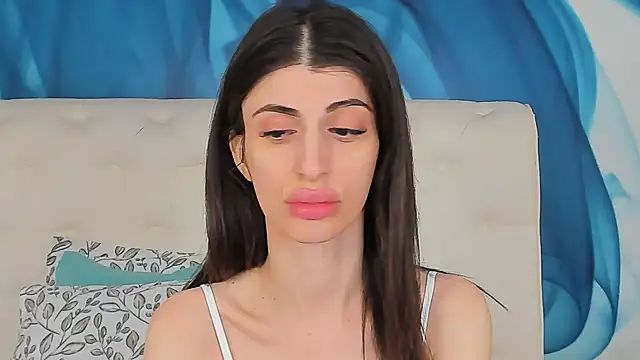 Snapshot of SkinnyDolly chatting on 04.08.26 SkinnyDolly online show from 04.08.26