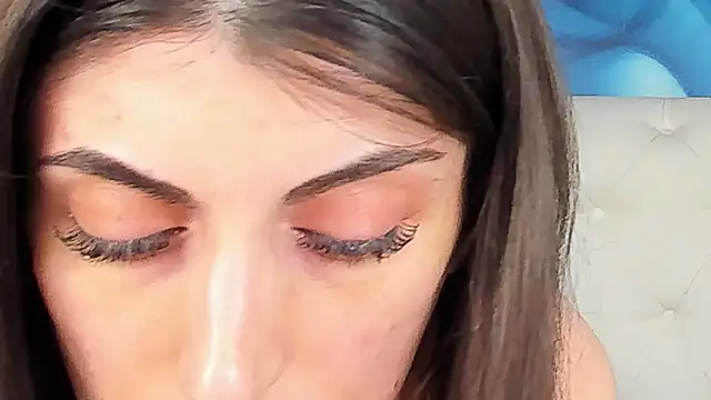 Snapshot of SkinnyDolly chatting on 04.09.26 SkinnyDolly online show from 04.09.26