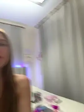 emma05 online show from 11.09.25